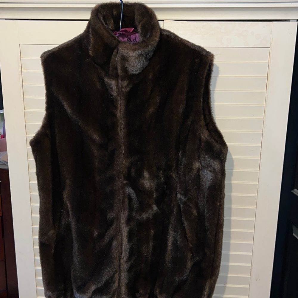 Vintage faux fur vest by Nana creations size medium